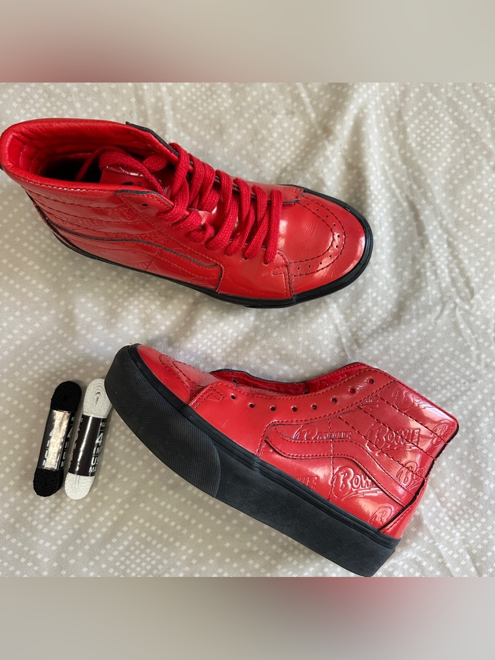 Vans x David Bowie Sk8-Hi Red Leather Sneakers Limited Edition 2019